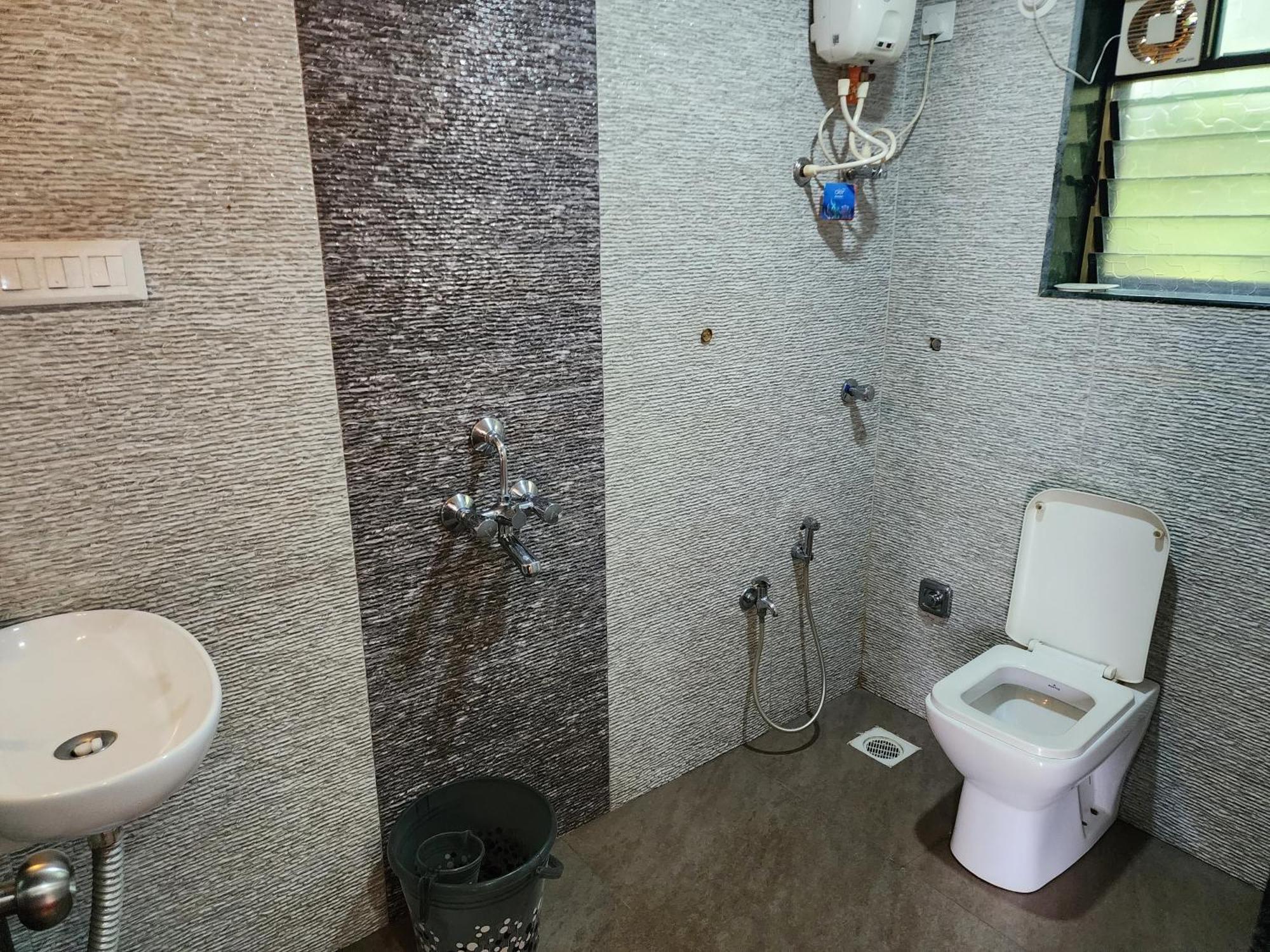 Red Stone Resort Alībāg Zewnętrze zdjęcie